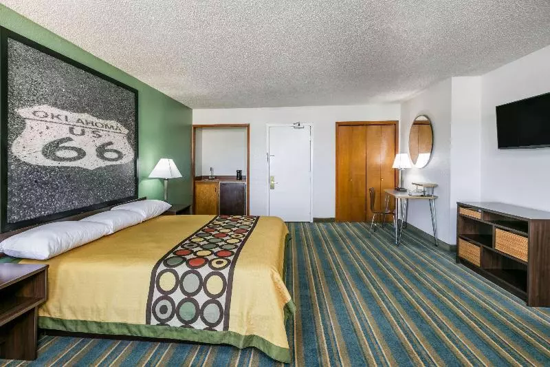 キングサイズベッドのスタンダードルーム, Best Western Luxbury Inn Fort Wayne