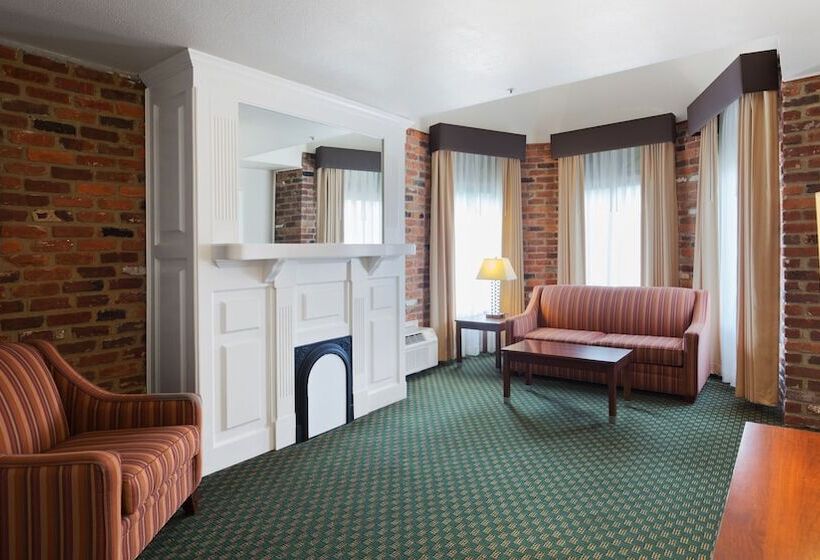 سوییت, Best Western Plus Governor's Inn Richmond