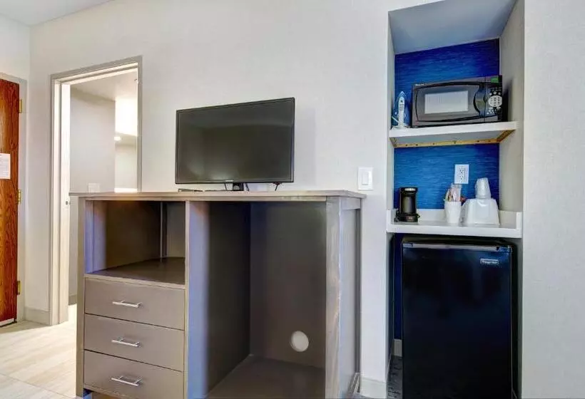 キングサイズベッドのスイートルーム, Holiday Inn Express & Suites Phoenix   Tempe, An Ihg