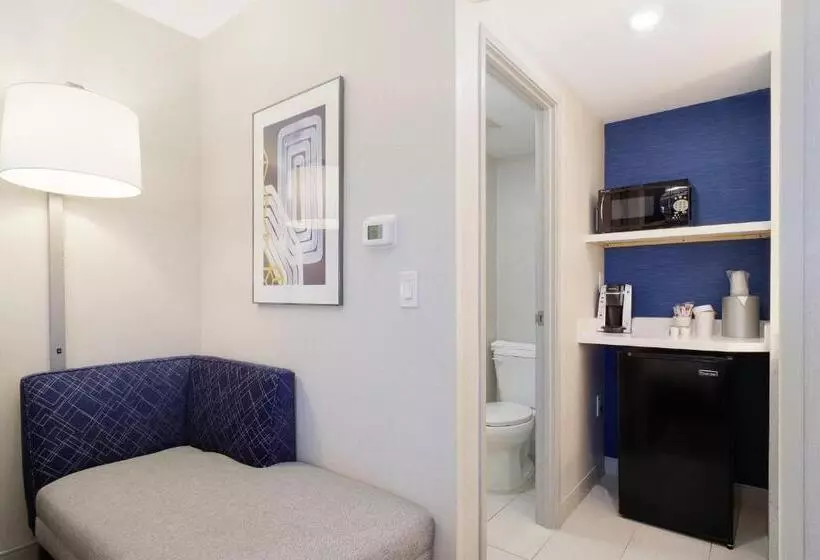 身障者適用スタンダードルーム, Holiday Inn Express & Suites Phoenix   Tempe, An Ihg