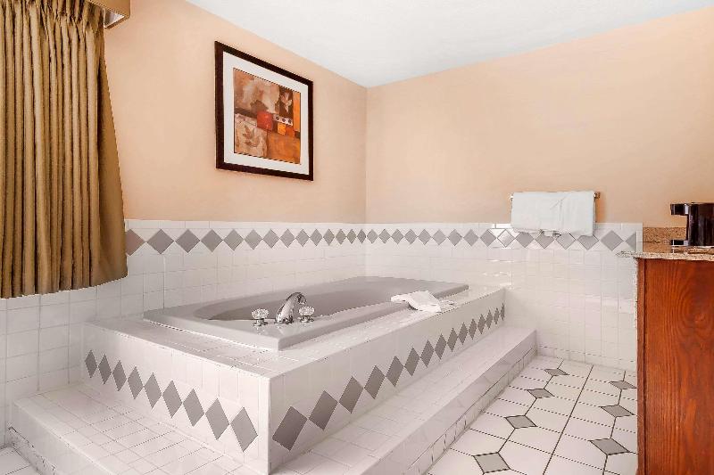 Люкс Кровать Кинг, Quality Inn & Suites Owasso Us 169