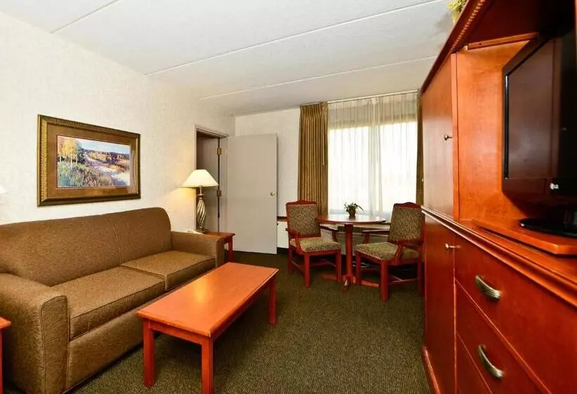 2ベッドスイートルーム, Ramada By Wyndham Plymouth Hotel & Conference Center