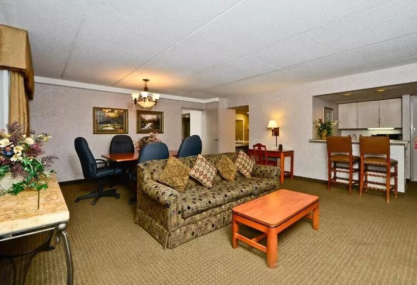 2ベッドルームスーペリアスイート, Ramada By Wyndham Plymouth Hotel & Conference Center