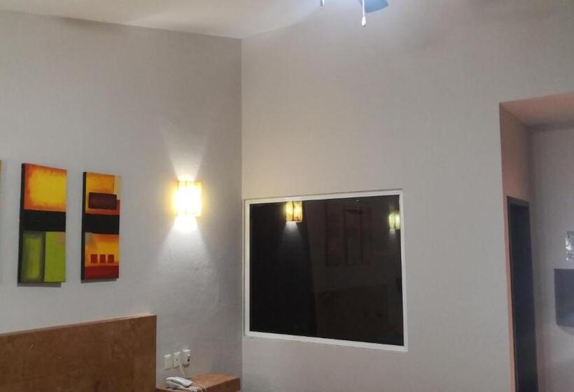 جناح ديلوكس, La Martinica