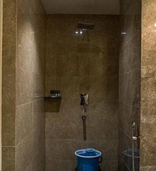 חדר סטנדרט, Jade Square