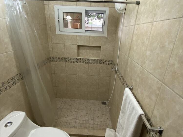 اتاق لوکس, Portal Los Castaños