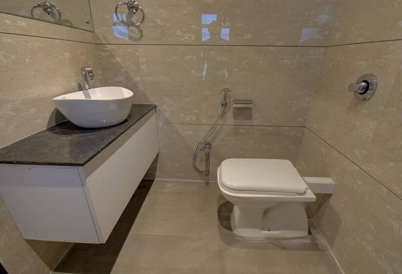 اتاق لوکس, Amisha International