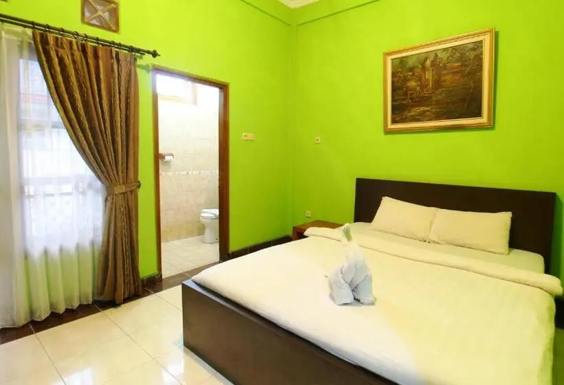 Superior Room King Size Bed, Sinergi Hotel Tretes