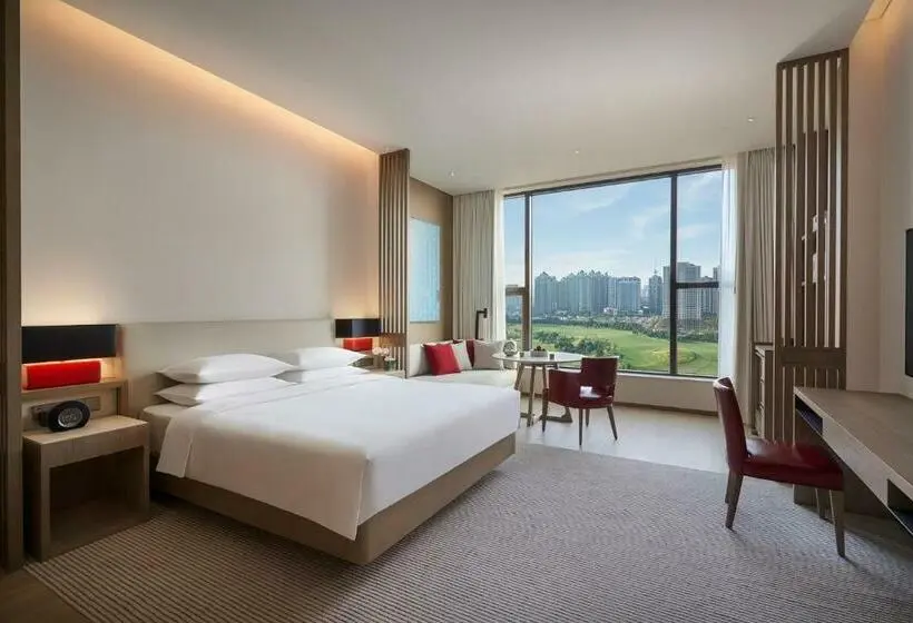 Club Room King Bed, Hyatt Regency Zhuzhou