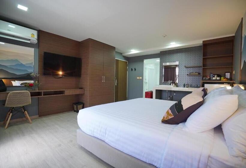 اتاق لوکس با تخت بزرگ, The Qube Fifty