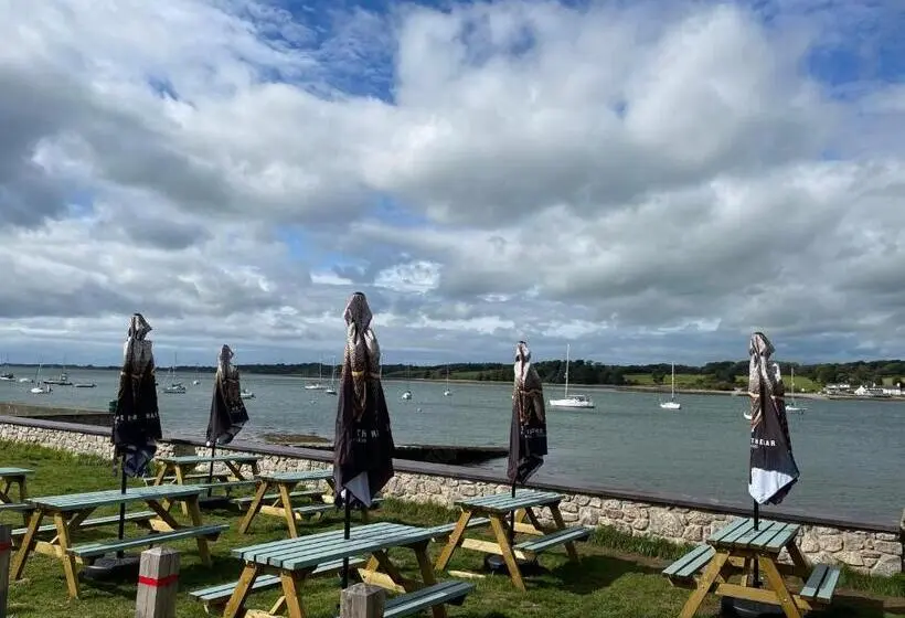オーシャンビュースタンダードルーム, Garddfon Inn