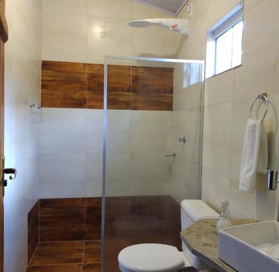 اتاق لوکس خانوادگی, Pouso Divino Dos Pireneus