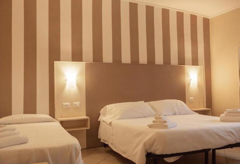 Трехместный Номер Классика, La Smorfia