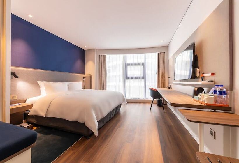 Quarto Estandar Cama Casal, Holiday Inn Express Yichang Riverside By Ihg