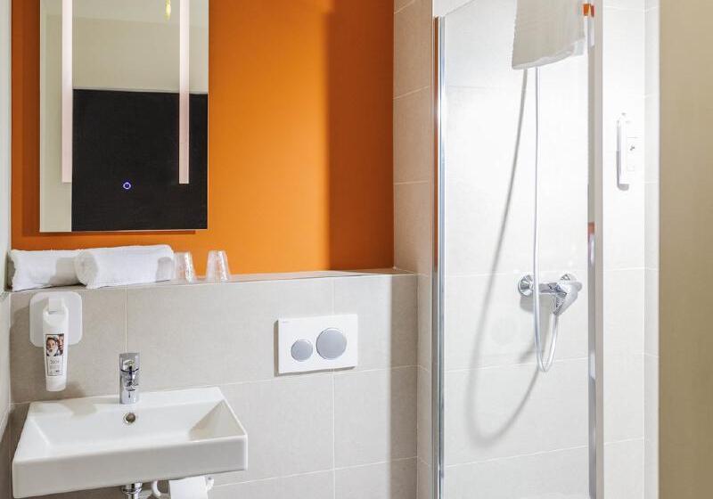 חדר סטנדרט לשלושה, Ibis Budget Huerta De Murcia