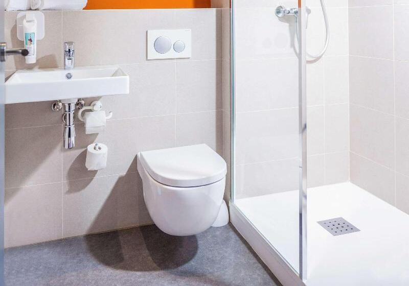 חדר סטנדרט לשלושה, Ibis Budget Huerta De Murcia