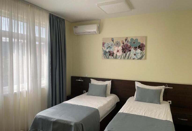 اتاق استاندارد, Santa Villa & Restaurant