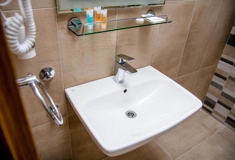 اتاق استاندارد یک نفره, Santa Villa & Restaurant