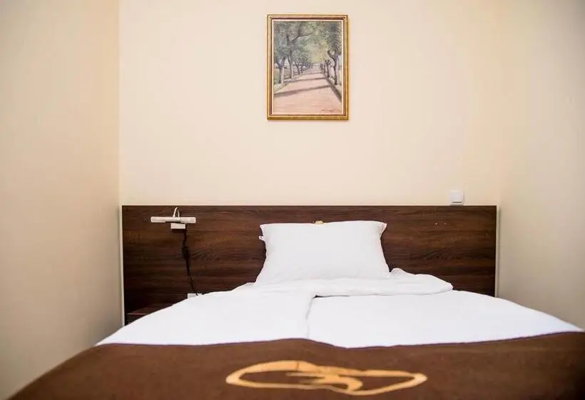 اتاق استاندارد یک نفره, Santa Villa & Restaurant