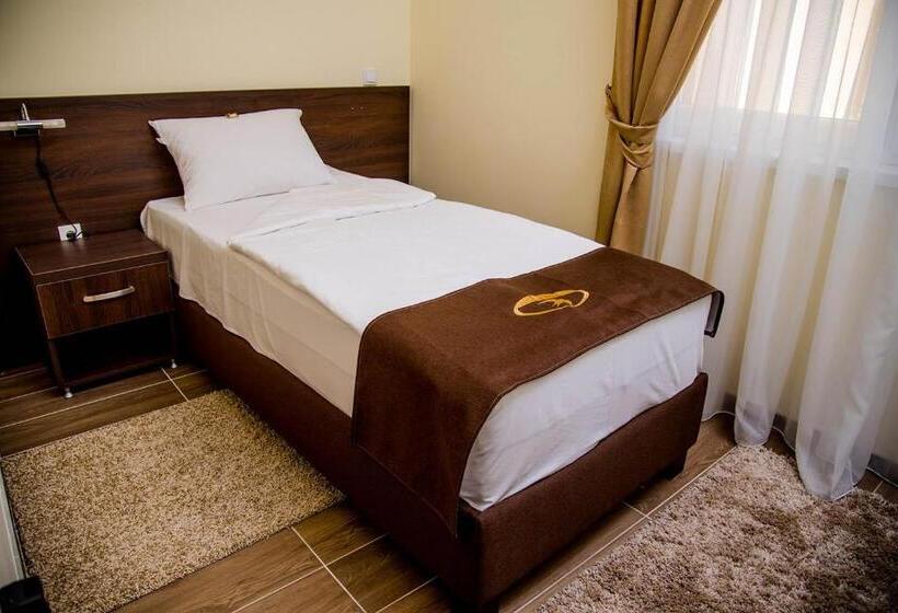 اتاق استاندارد یک نفره, Santa Villa & Restaurant