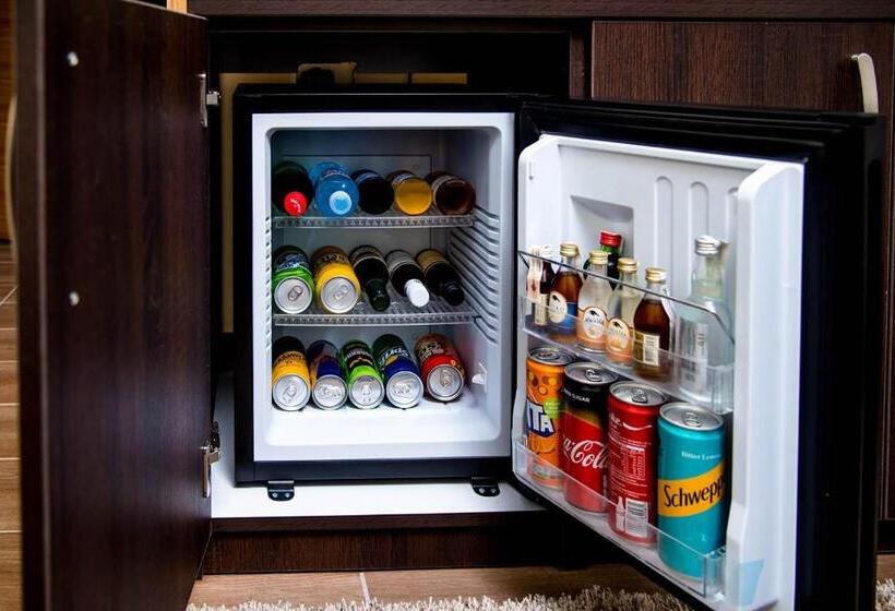 اتاق لوکس, Santa Villa & Restaurant