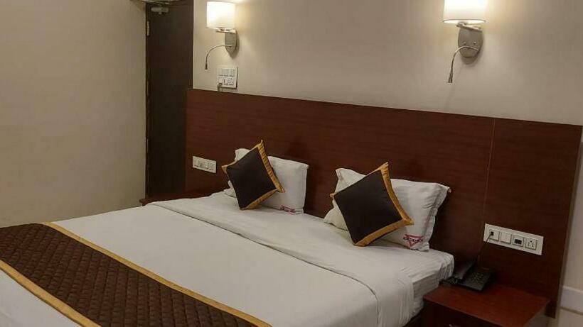 デラックスルーム, Ymca Program Centre