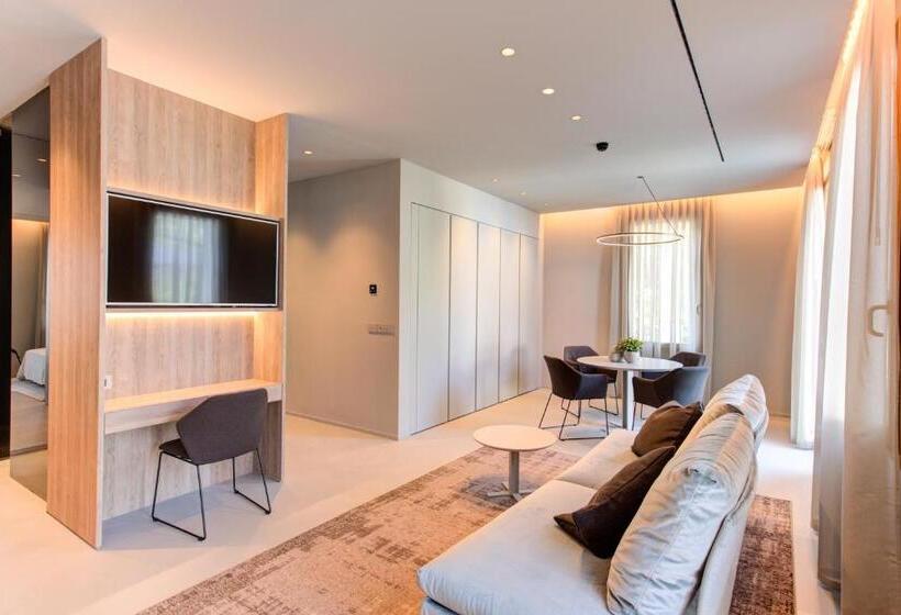 דירת חדר סופריור, Villa Italia