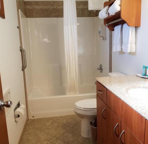 标准间, Black Hawk Motel & Suites