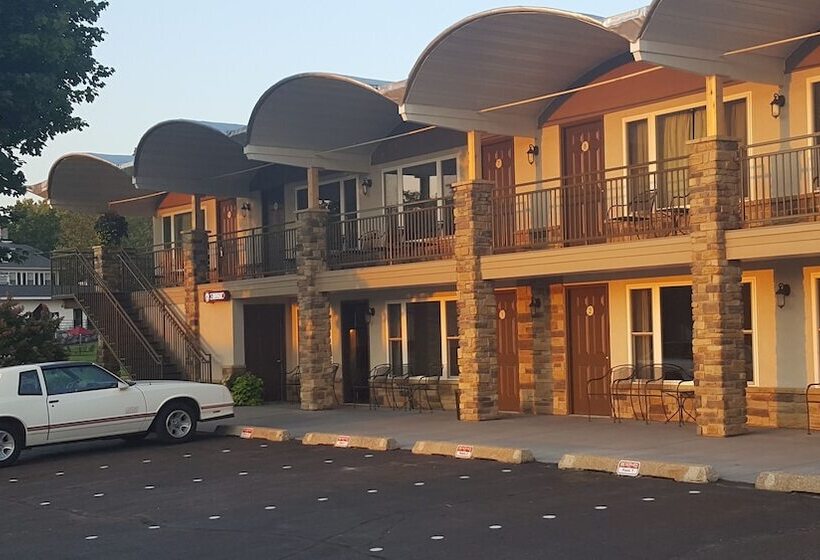 חדר סטנדרט עם מיטת קווין, Black Hawk Motel & Suites