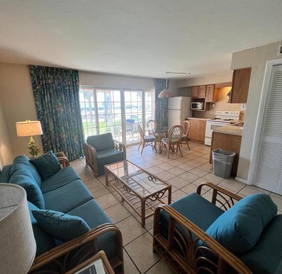 شقة غرفة نوم واحدة مزودة بشُرفة, Breezy Palms Resort