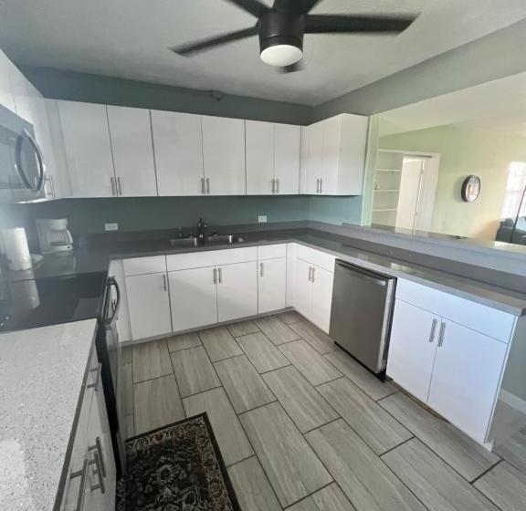 شقة غرفة واحدة مطلة على البحر, Breezy Palms Resort