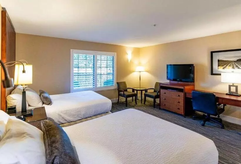 اتاق استاندارد با 2 تخت دوبل, Best Western Plus Stevenson Manor
