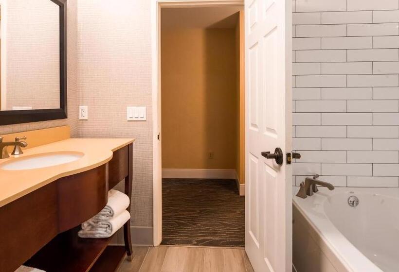 Номер Стандарт 2 Двуспальные Кровати, Best Western Plus Stevenson Manor