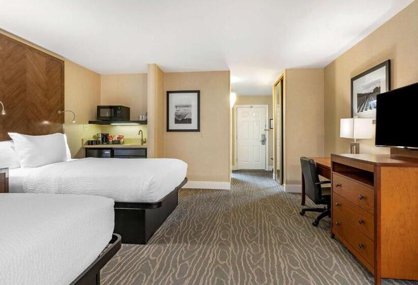 Номер Стандарт 2 Двуспальные Кровати, Best Western Plus Stevenson Manor