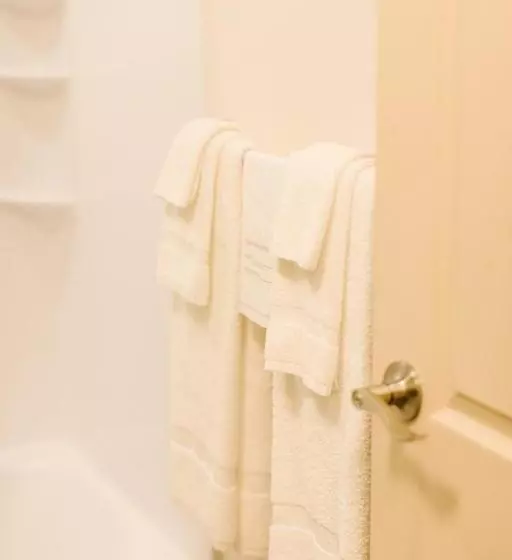 デラックスルーム, Brown County Inn