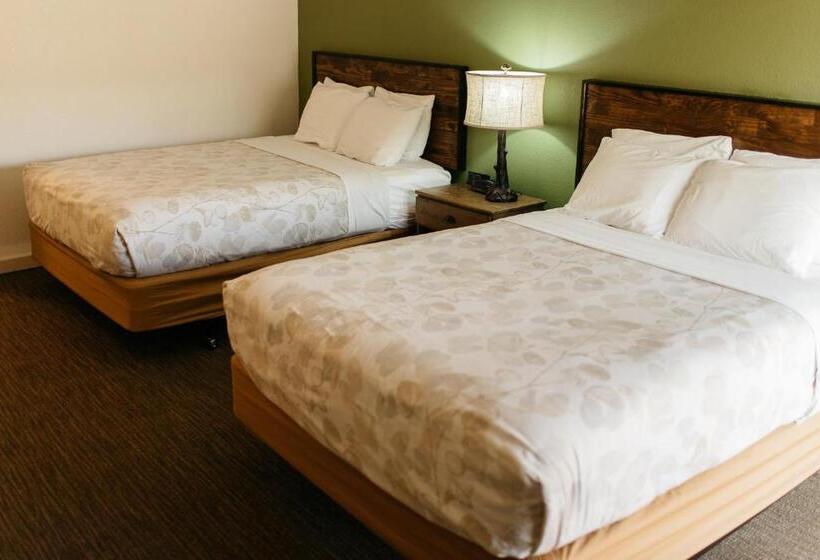 غرفة ديلوكس, Brown County Inn