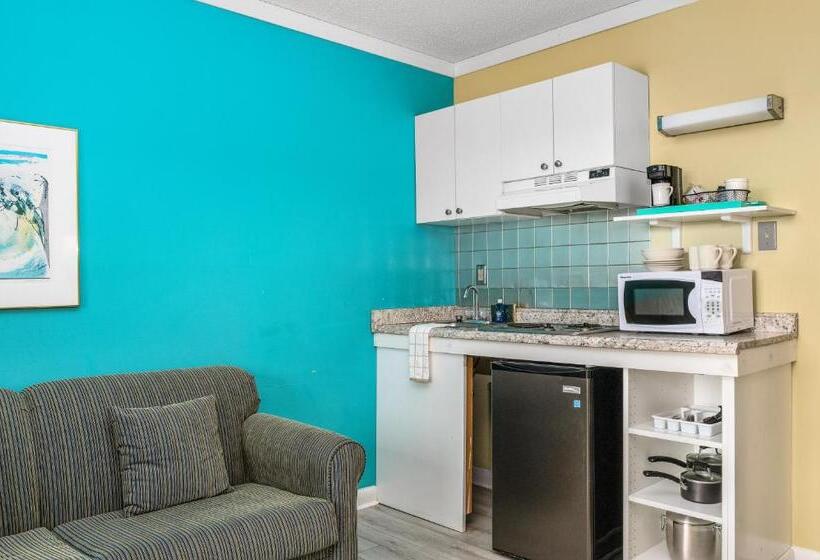 スイート, Cayman Suites