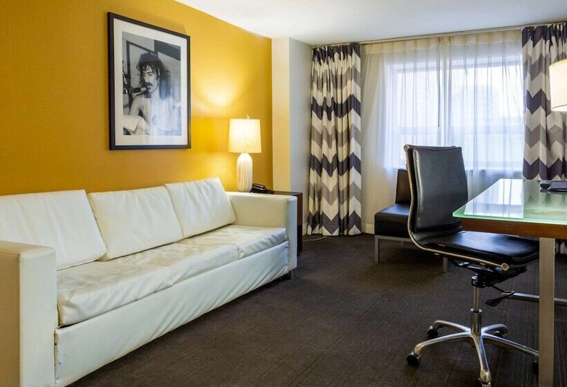 スイート, Comfort Inn & Suites Baltimore Inner Harbor