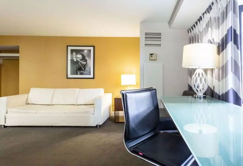 景色の見えるスイートルーム, Comfort Inn & Suites Baltimore Inner Harbor