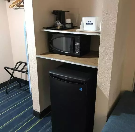 اتاق استاندارد با تخت بزرگ, Days Inn By Wyndham Panama City