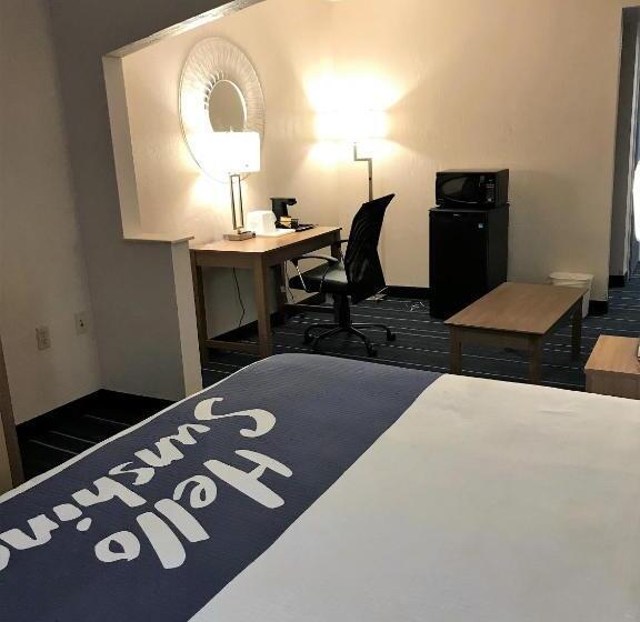 장애인을 위한 킹사이즈 침대 스탠다드 룸, Days Inn By Wyndham Panama City