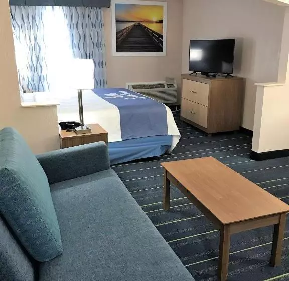 اتاق استاندارد با تخت بزرگ برای معلولان, Days Inn By Wyndham Panama City