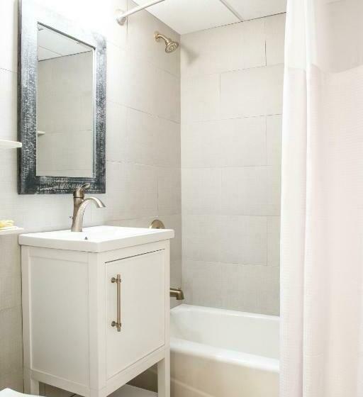 패밀리 스위트, Bristol Plaza Resort Motel