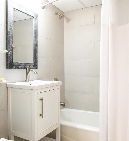 2 Bedrooms Suite Sea View, Bristol Plaza Resort Motel