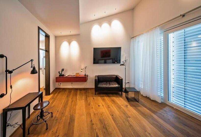 חדר סטנדרט נוף לגינה, Motelplushotel Biggeseefront