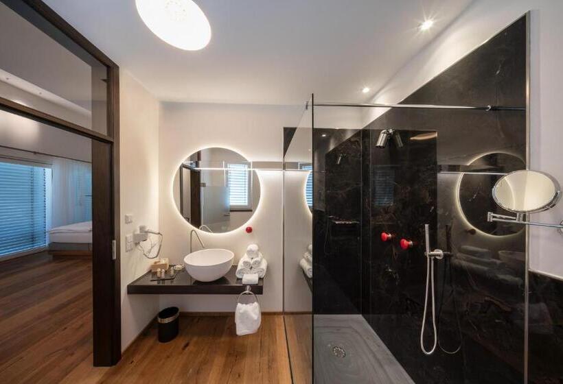 Номер Стандарт Вид на Сад, Motelplushotel Biggeseefront