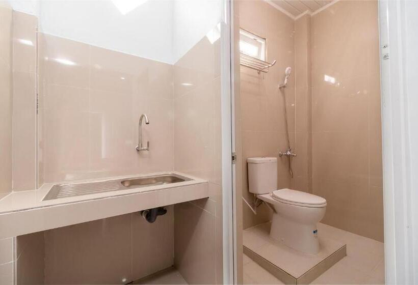 标准间, Reddoorz Plus Near Palembang Icon Mall 2