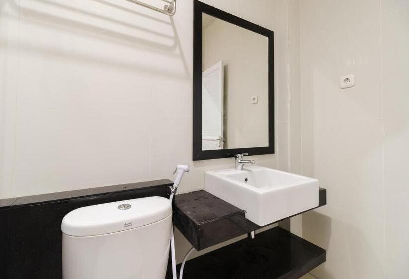 标准间, Reddoorz Plus Near Palembang Icon Mall 2