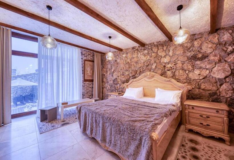 Номер Deluxe, Alpine Castle