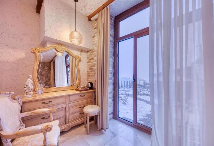 غرفة ديلوكس, Alpine Castle